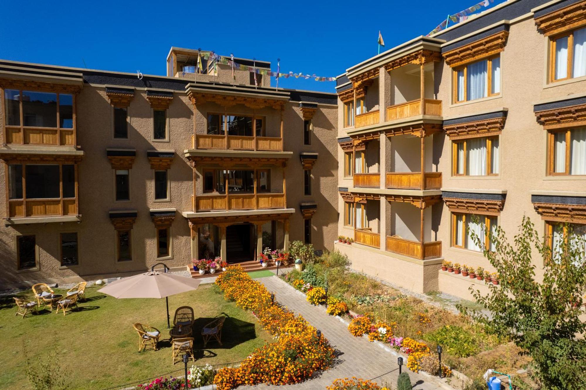 Hotel The Saraha Leh Exterior foto